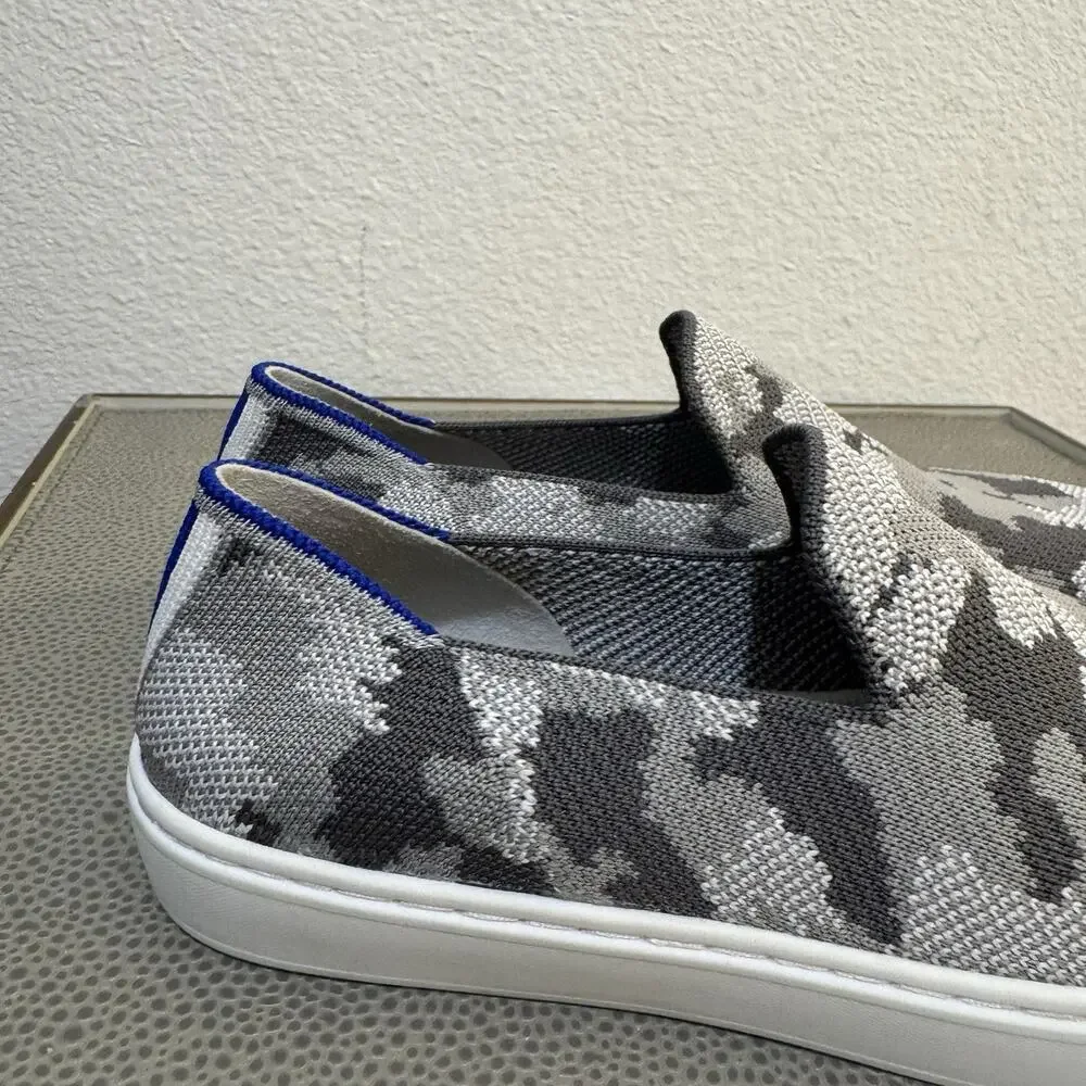 Rothys Kids Gray Camo Slip On Sneakers Size 4 Shoes Unisex Boys Girls